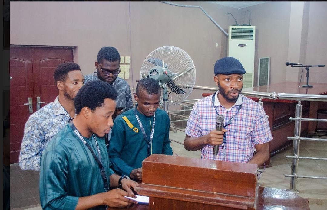 UNIBEN SUG Parliament Reprimands Four Exco members, Commends President UNIBEN SUG Parliament Reprimands Four Exco members, Commends President