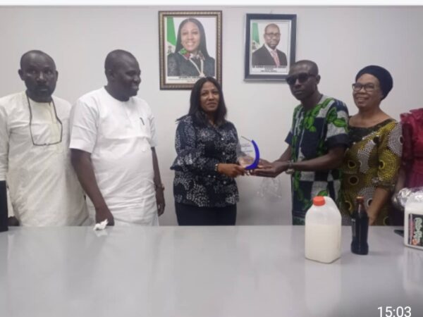 Former Edo commissioner, Braimoh bags best MSME’s supporting Commissioner’s award Former Edo commissioner, Braimoh bags best MSME’s supporting Commissioner’s award