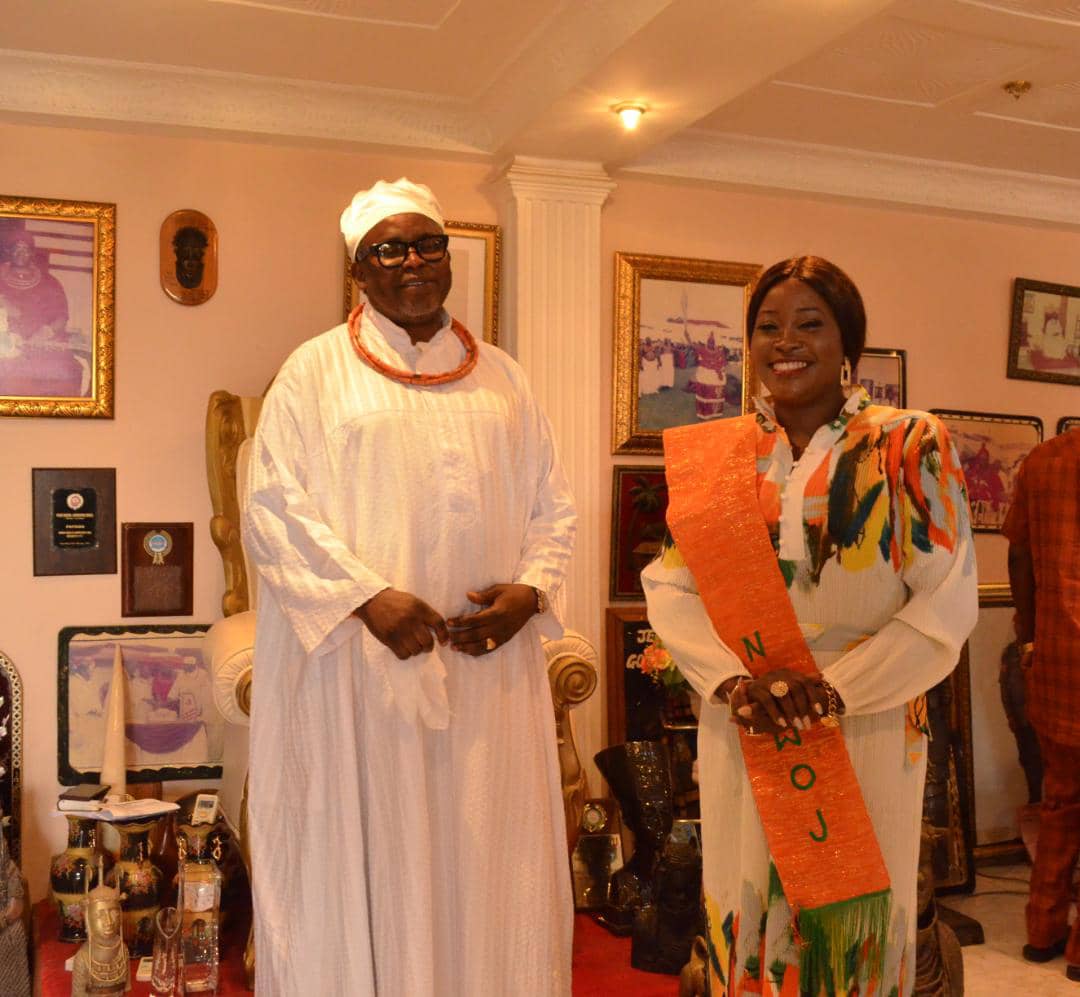 Traditional ruler urges women journalists to focus on balance reportage