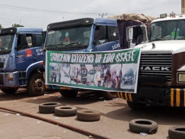 Protesters barricade Auchi-Abuja road