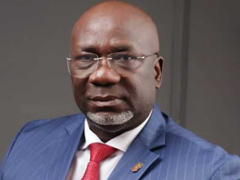 UMAKHIHE Redeems N4M Pledge To 2 wards in Owan West, East With Highest Votes to APC UMAKHIHE Redeems N4M Pledge To 2 wards in Owan West, East With Highest Votes to APC