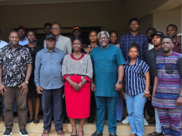 SurfSpot CEO Advocates Cybersecurity , Family Safety in Digital Age