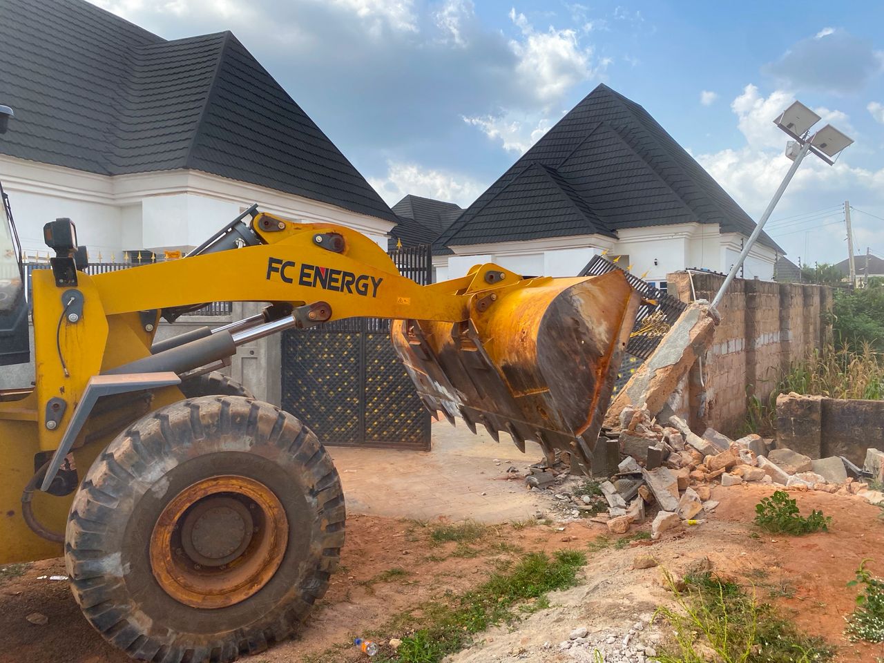 ‎‎Edo Govt Demolishes Properties Linked to Cultism in Uromi‎…15 Arrested With Illicit Drugs in Separate Raid