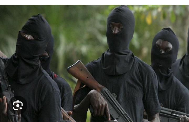 Kidnappers slash ransom for eight abducted Edo residents to N40m Kidnappers slash ransom for eight abducted Edo residents to N40m