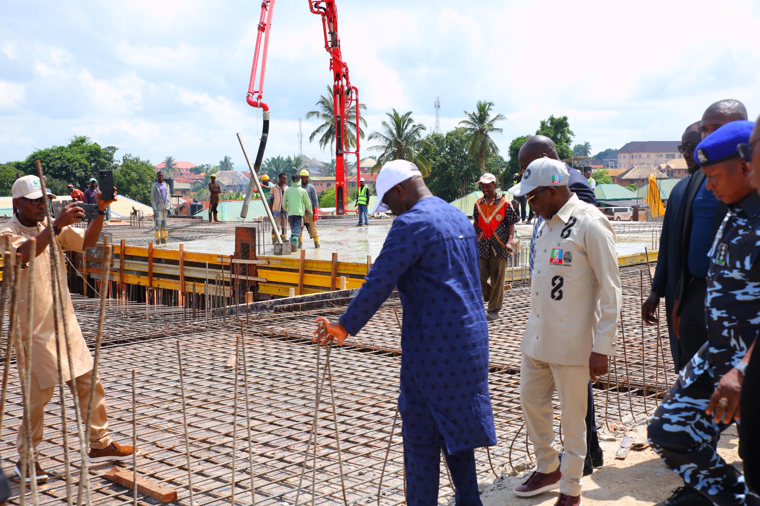 Okpebholo Inspects Jattu Ultra-Modern Market, Links Projects to 2027 Support Okpebholo Inspects Jattu Ultra-Modern Market, Links Projects to 2027 Support