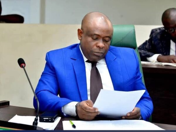 Okpebholo Accuses Edo Lawmakers of Failing to Execute Constituency Projects Since Sept 2025 Okpebholo Accuses Edo Lawmakers of Failing to Execute Constituency Projects Since Sept 2025