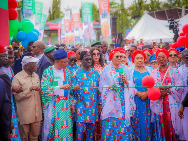 First Lady Commissions 50 CNG Buses, Flags Off N1bn Empowerment for 5,000 Women in Edo First Lady Commissions 50 CNG Buses, Flags Off N1bn Empowerment for 5,000 Women in Edo